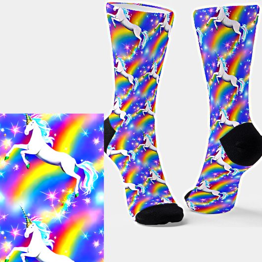 Hübsches Einhorn mit Regenbogen & Sternen in Blue  Socken