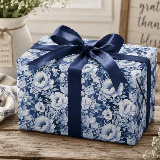 Hübsches elegantes Indidigo Blumenmuster Geschenkpapier
