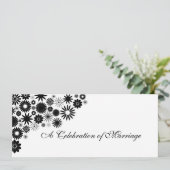 Hübsches Florals Black Wedding Programm (Stehend Vorderseite)
