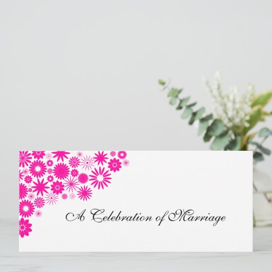 Hübsches Florals Magenta Hochzeitsprogramm Programm (Stehend Vorderseite)