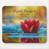 Hübsches Foto einer Lotus-Blume in einem Teich Mousepad (Vorne)