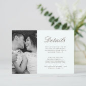 Hübsches Green Wedding Guest Details Foto Begleitkarte (Stehend Vorderseite)