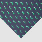 Hübsches grünes Firefly-Muster auf blau Seidenpapier (Ausschnitt)