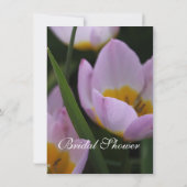 Hübsches lila TulpenBlume Brautparty Einladung (Rückseite)