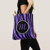 Hübsches lila Zebra-Gewohnheits-Monogramm Tasche (Von Nahem)