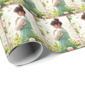 Hübsches Mädchen im Sommergarten Geschenkpapier (Rolleneckpunkt)
