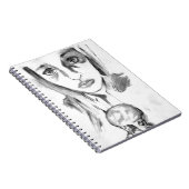 Hübsches Mädchen mit Schmelzen Eiscreme Sketch Notizblock (Rechte Seite)