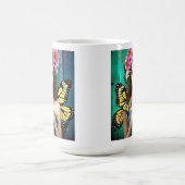 Hübsches Mädchen mit Schmetterlingen und Blume Kaffeetasse (Mittel)