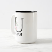 Hübsches mit Monogramm Blumenalphabet U Zweifarbige Tasse (Vorderseite Links)