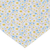 Hübsches Muster der "White Daisies" auf "Blue" Tischdecke (Schrägansicht)