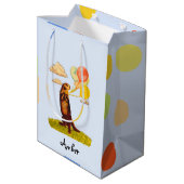 Hübsches Otter mit Balloons Illustriertes mitteles Mittlere Geschenktüte (Rückseite Schrägansicht)