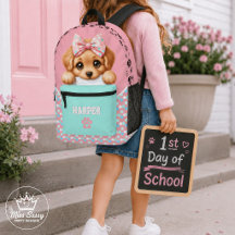 Hübsches Pastell-Mädchen-Hund-Schularbeiten-Fresse