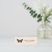 Hübsches Peach Wassercolor Butterfly Logo Creative Mini Visitenkarte (Stehend Vorderseite)