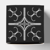 Hübsches Pearly Classic 2x2 Gastgeschenk Box Geschenkschachtel (Oben)