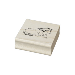 Hübsches Pferd beim Liegen, Liniendrawing Gummistempel