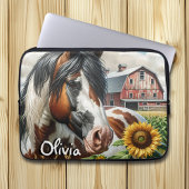 Hübsches Pinto Brown und Weißpferd auf rustikaler  Laptopschutzhülle