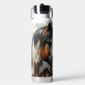 Hübsches Pinto Brown und Weißpferd auf rustikaler  Trinkflasche (Vorderseite)