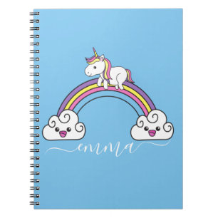 Hübsches Regenbogen-Einhorn personalisierter Name  Notizblock