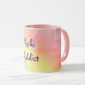 Hübsches Regenbogendesign von Reiki Addict Tasse (VorderseiteRechts)