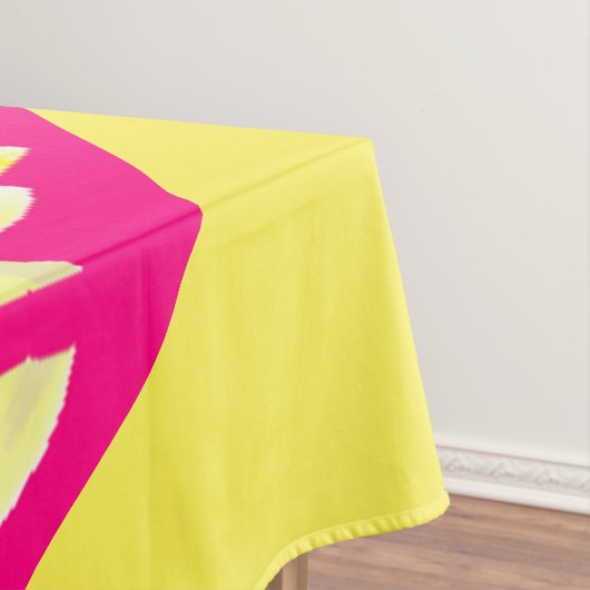 Hübsches rosa und blassgelbes Creme gemustert Tischdecke (Beispiel)