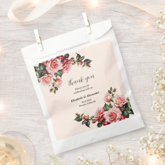 Hübsches Rosa und rote Rosen Hochzeit Geschenktütchen (Ausgeschnitten)
