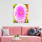 Hübsches Round Pink Zinnia im Sommergarten Leinwanddruck (Insitu (Wohnzimmer))