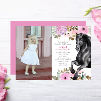 Hübsches Schwarzes Pferd und rosa Blume Foto Gebur Einladung