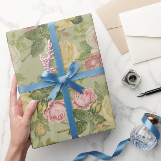Hübsches Vintages Blumenrosa und Grün Geschenkpapier (Schenken)