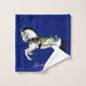 Hübsches weißes Karussell-Pferd Badhandtuch Set (Waschlappen)