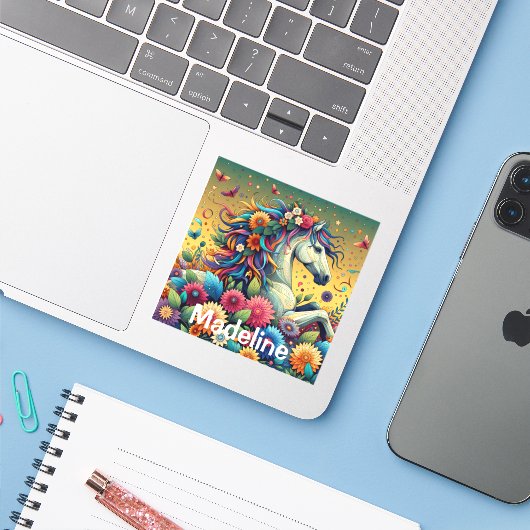 Hübsches Whimsical Horse in farbenfrohen Blume Aufkleber (Laptop mit iPhone)
