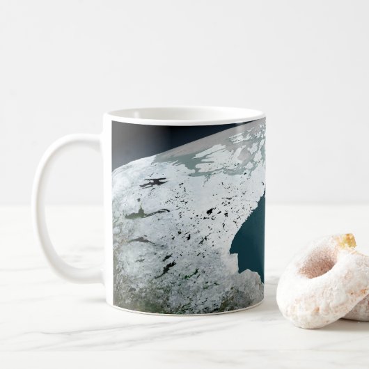 Hudson Bay Sea Ice am 14. November 2005. Kaffeetasse (Mit Donut)