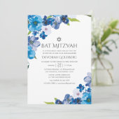 Hues of Blue Floral Bat Mitzvah Einladung (Stehend Vorderseite)