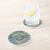 Hufeisen auf blauen hölzernen Brettern Getränkeuntersetzer (Seite)