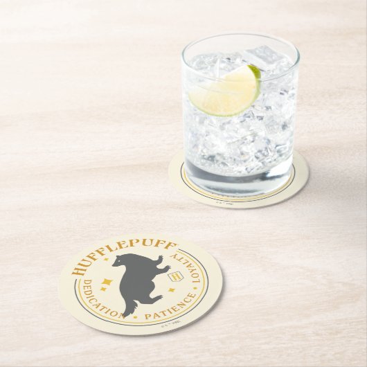 HUFFLEPUFF™ Badger House Pride Abzeichen Runder Pappuntersetzer (Vor Ort)