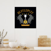 HUFFLEPUFF™ Badger und Cup House Pride Grafik Poster (Küche)