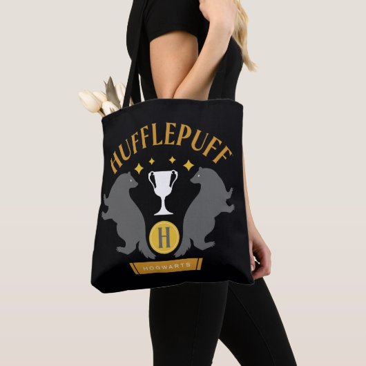 HUFFLEPUFF™ Badger und Cup House Pride Grafik Tasche (Von Nahem)