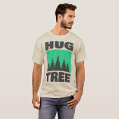 Hug Tree - Liebe der Forest Graphic T-Shirt (Vorne ganz)