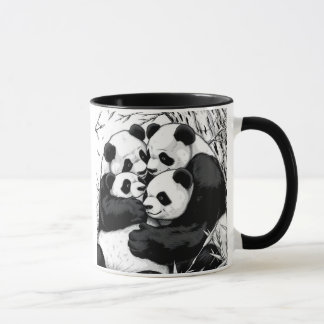 HUGGGING PANDAS TASSE