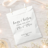 Hugs and Kisses von den neuen Herren und Frau Favo Geschenktütchen (Ausgeschnitten)