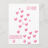 HUGS & KISSES - Niedlich rosa Wasserfarbenherzen Postkarte (Vorderseite)