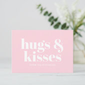 Hugs & Kisses rosa, moderne Typografie-Karte (Stehend Vorderseite)