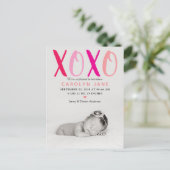 Hugs & Kisses (XOXO) Foto Geburtsankündigung Ankündigungspostkarte (Stehend Vorderseite)
