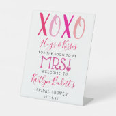 Hugs & Kisses (XOXO) Valentine's Day Bridal Shower Sockelschild (Vorderseite)