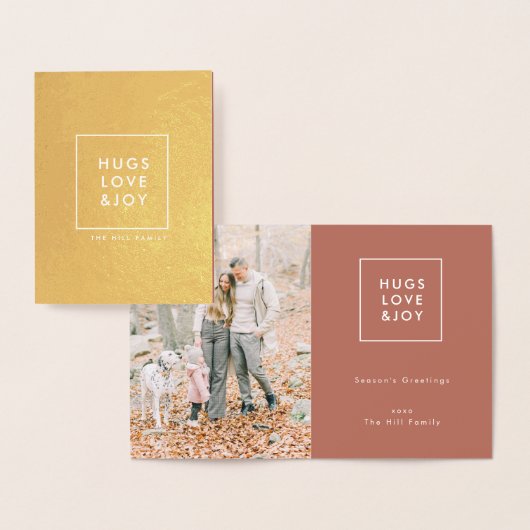 Hugs Liebe und Freude | Moderne Terracotta Weihnac Folienkarte (Anzeige)