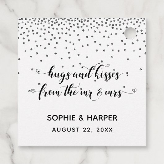 Hugs und Kisses von Mr. & Mrs. Hearts on Silver Geschenkanhänger (Rückseite)