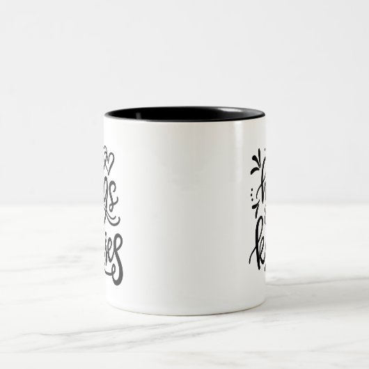 Hugs und Küsse  Zweifarbige Tasse (Mittel)