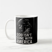 Hugvyn God Isn’t Done With America Christian Faith Kaffeetasse (Links)