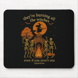 Hugvyn Sie verbrennen alle Hexen Skelett Wi Mousepad