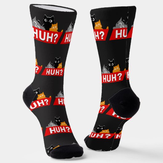 "Huh?" Dummes Multicolor-Cartoon-Katzen-Meme Socken (Gewinkelt)