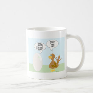 Huhn gegen Ei Lustiges Tier-Cartoon-Design Kaffeetasse